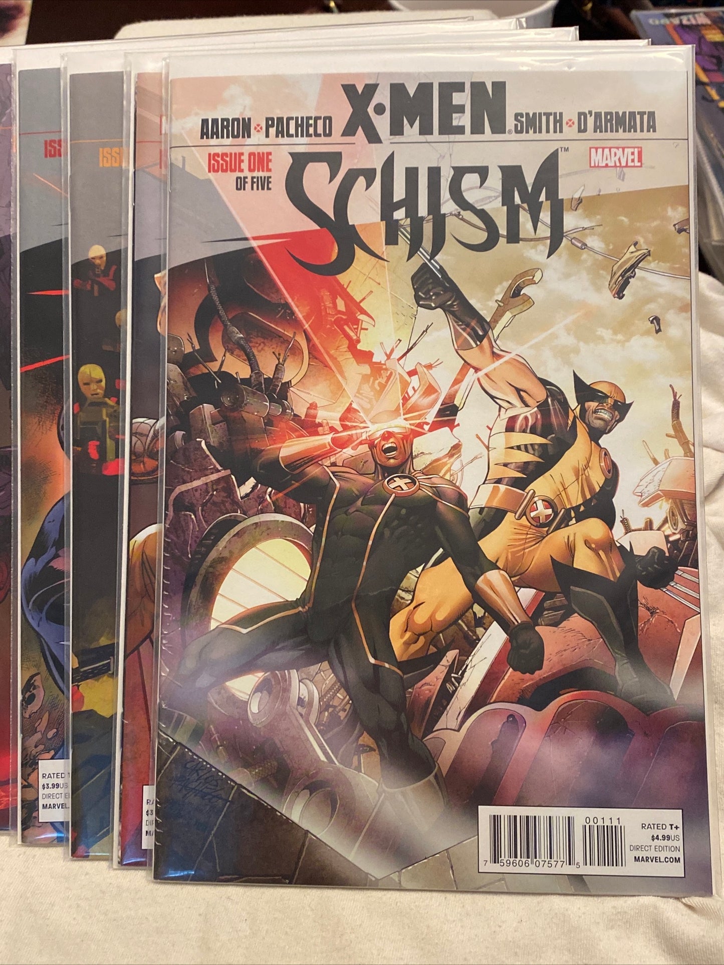 Marvel comics X-Men:Schism complete comic book set