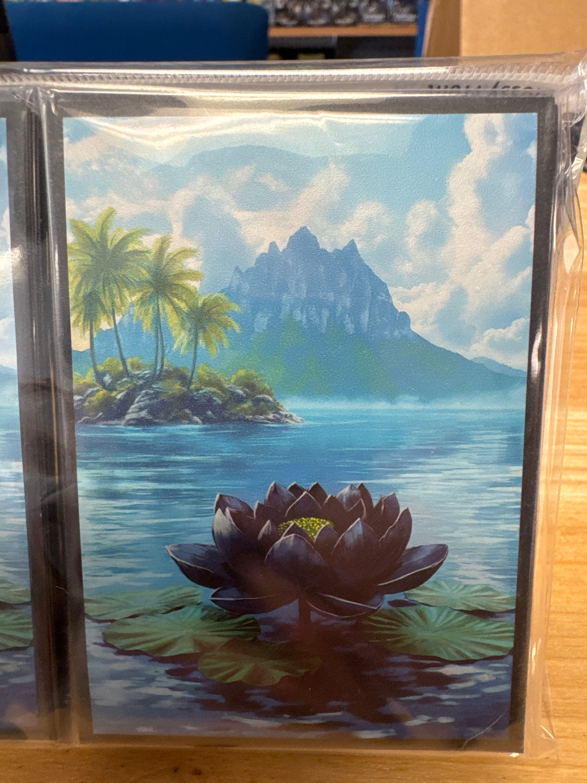 Protect: Realm Guard Island Black Lotus Sleeves 100ct.