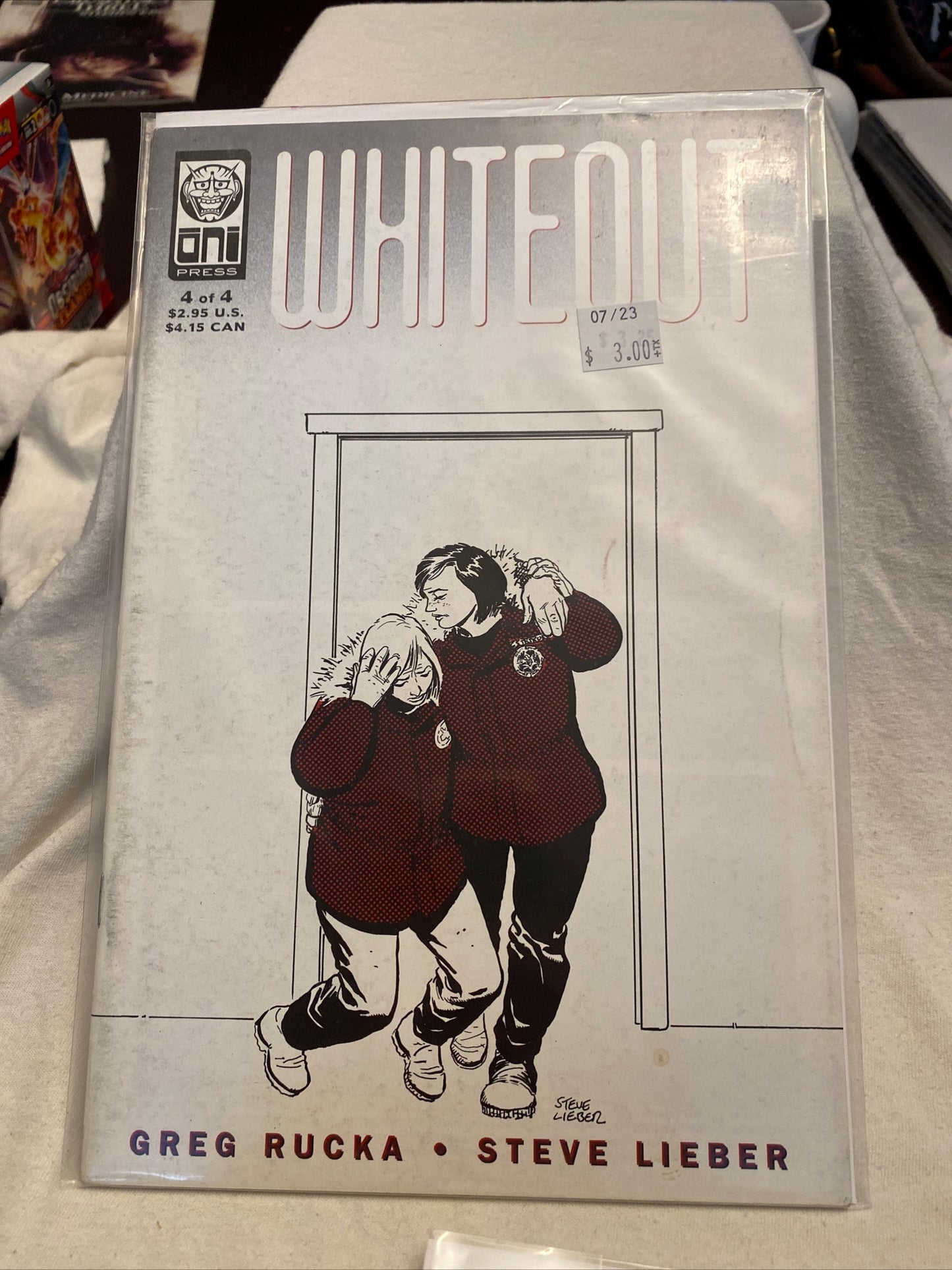 ONI Press Whiteout complete comic book set.