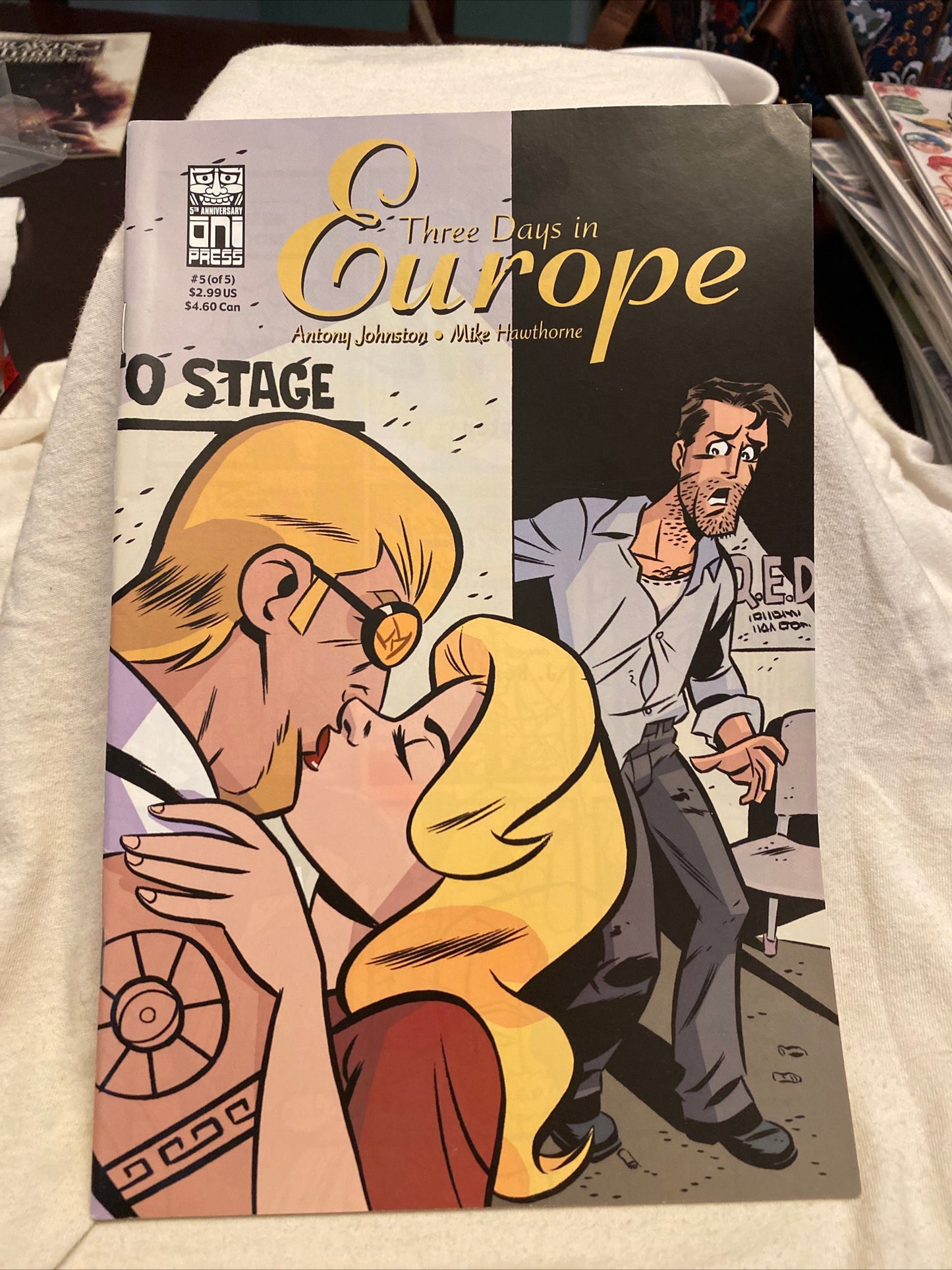 ONI Press Three Days in Europe comic book set