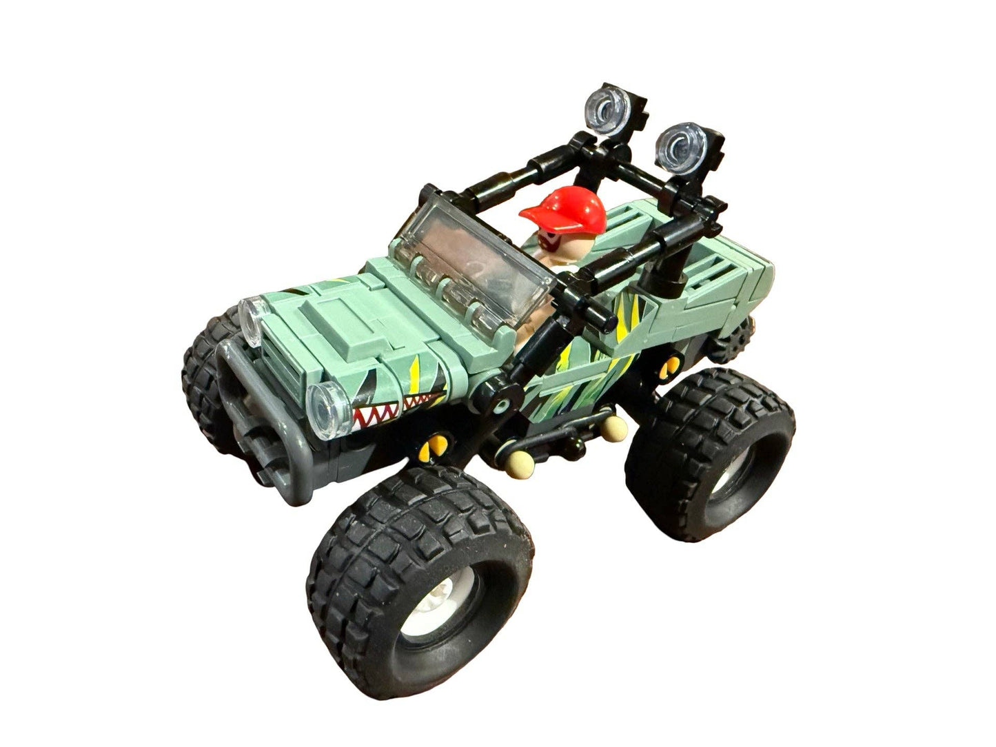Model Bricks: Off-Road Green Monster Truck Building Brick Kit (155 pcs)
