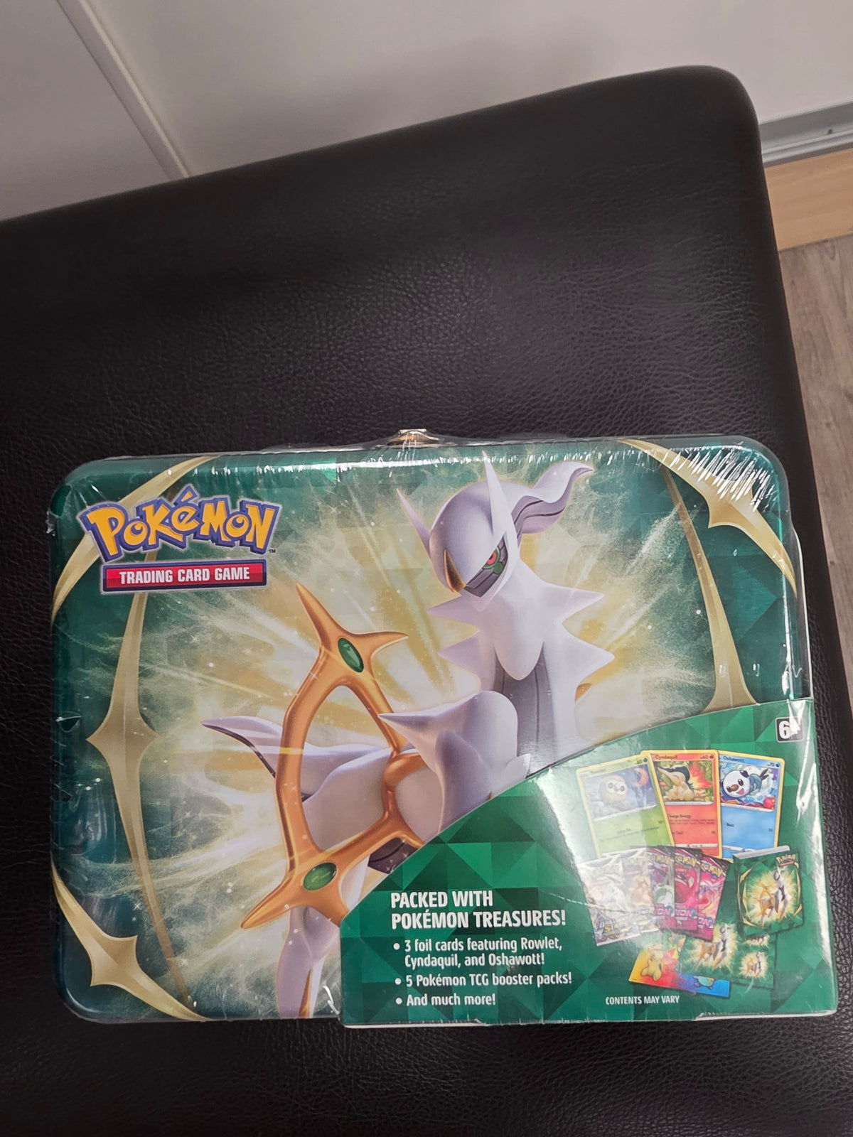 Pokemon TCG: Spring 2022 Collector Chest
