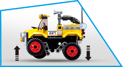 Model Bricks: Car Club Offroad Yellow Jeep Building Brick Kit (149 pcs)