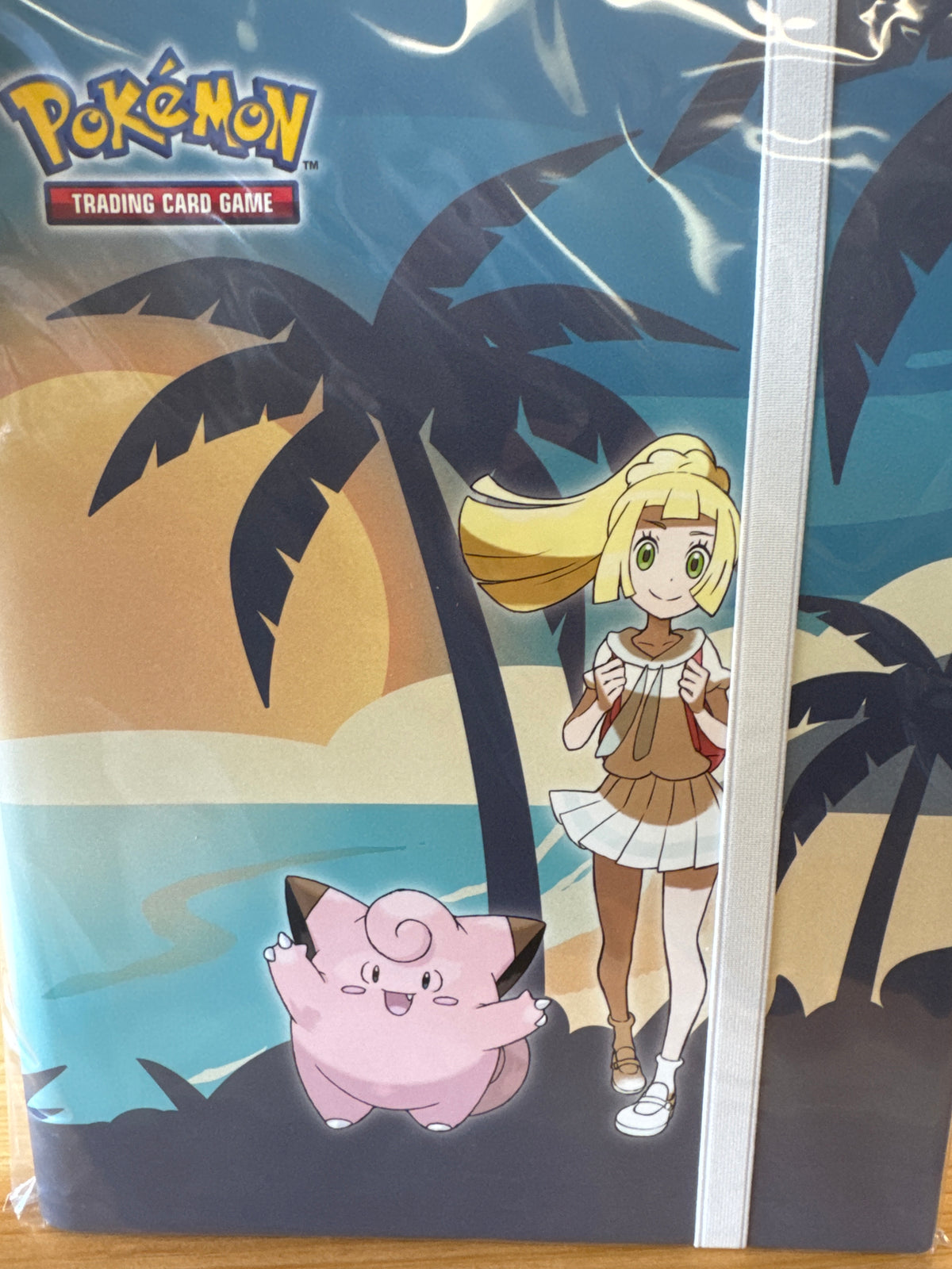 Protect: Lillie & Clefairy 360 card binder