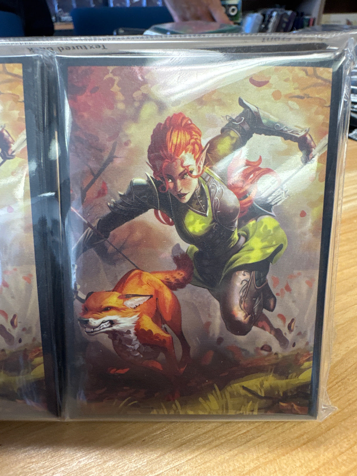 Protect: Elven Warrior sleeves 100ct.