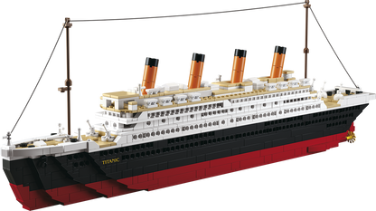 Model Bricks: Titanic (Large Model) Building Brick Kit with Jack and Rose Figures (1012 Pcs)