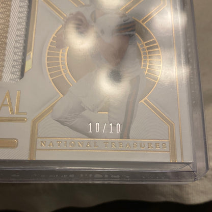 2020 Drew Brees 10/10 National Treasures Colossal Patch Material Prime Holo gold Trading Card