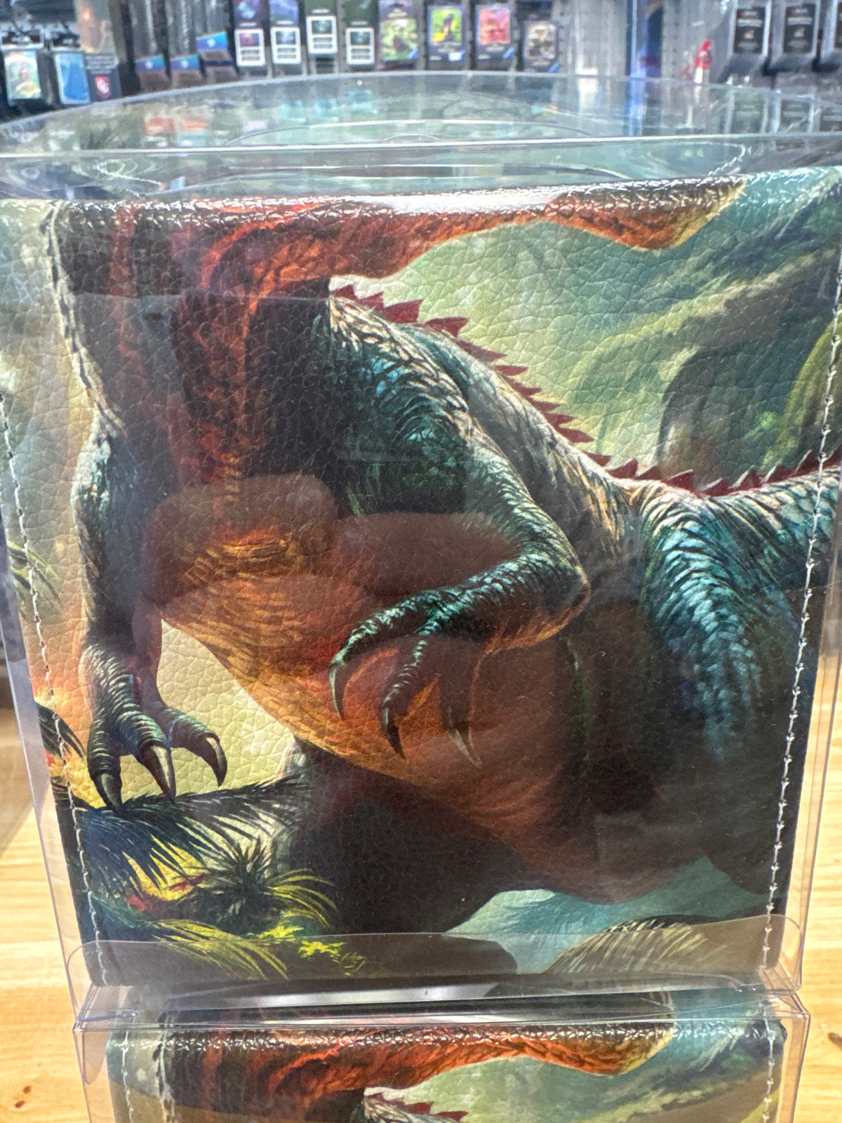 Protect: Realm Guard Dinosaur W/Window Deck Box