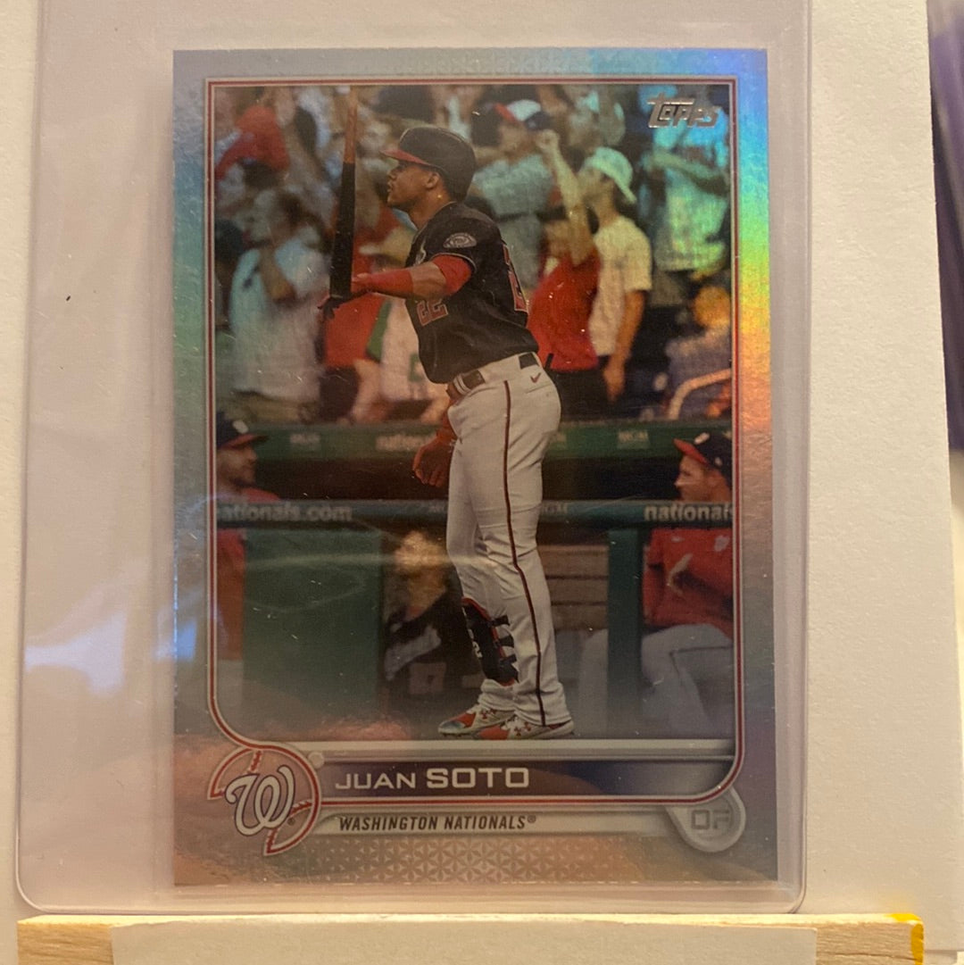 2022 Topps Series 1 Juan Soto Rainbow foil trading card