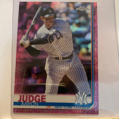 2019 Topps Chrome Aaron Judge Pink Refractor trading card