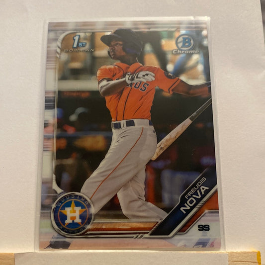 2019 Bowman Chrome Freudis Nova trading card