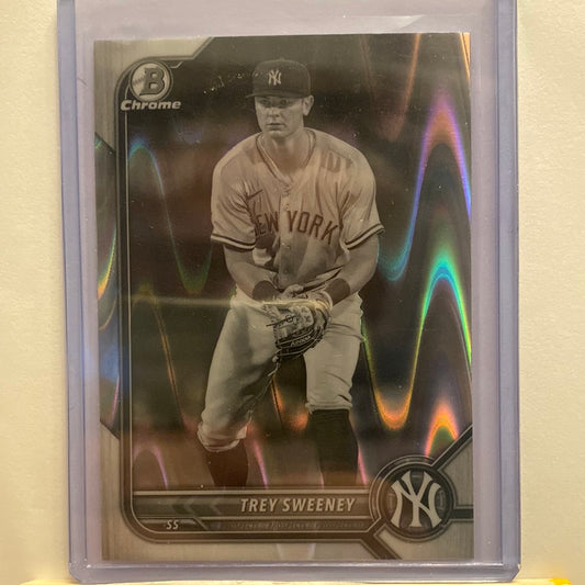 2022 Bowman Chrome Trey Sweeney Ray wave trading card