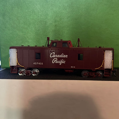 HO Scale Train Canadian Pacific caboose (brass)