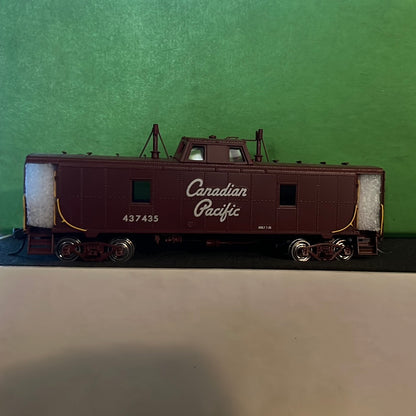 HO Scale Train Canadian Pacific caboose (brass)